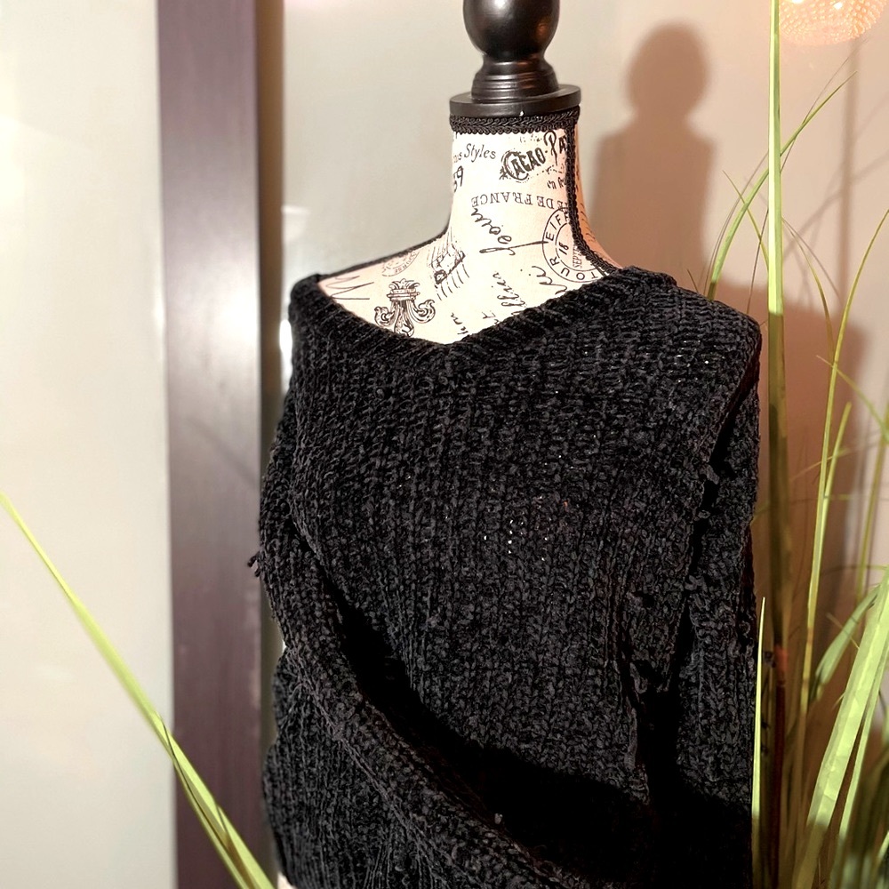 Black Knitted Sweater | Love Tree